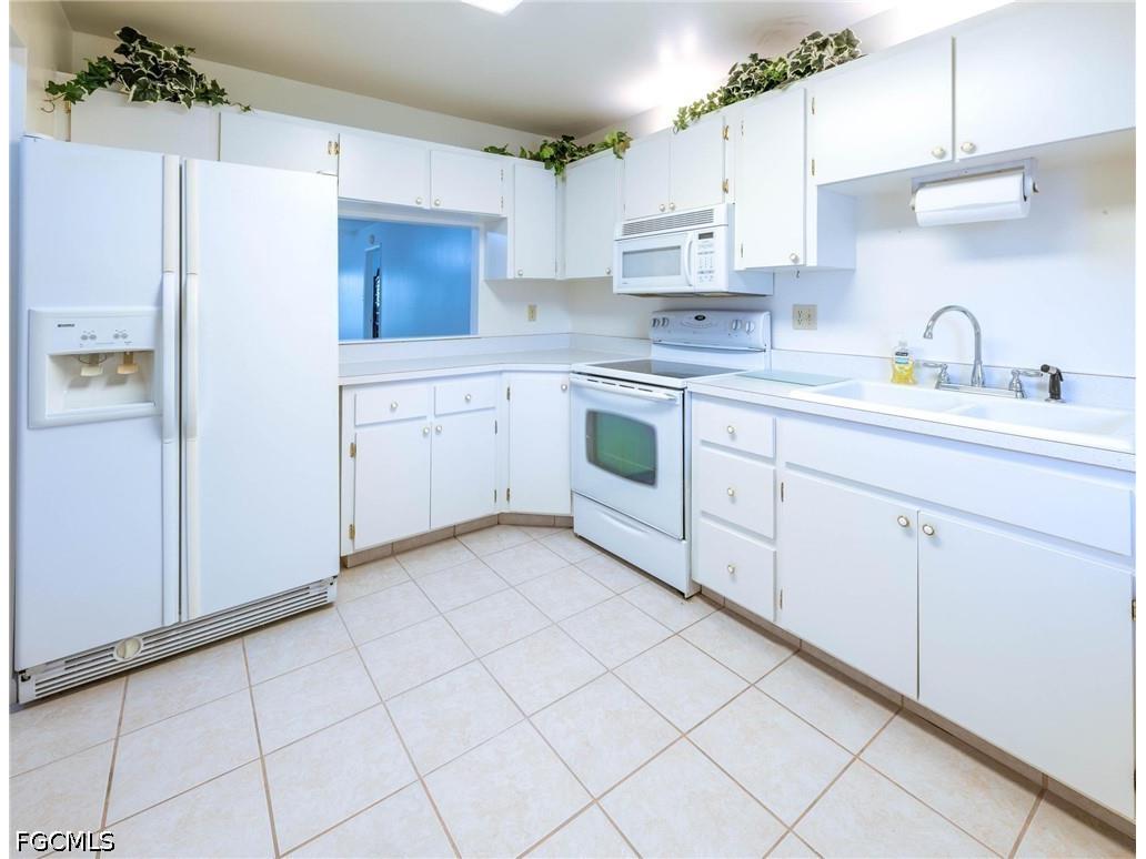 1390 Myerlee Country Club Boulevard Fort Myers FL 33919 2026015406 image3