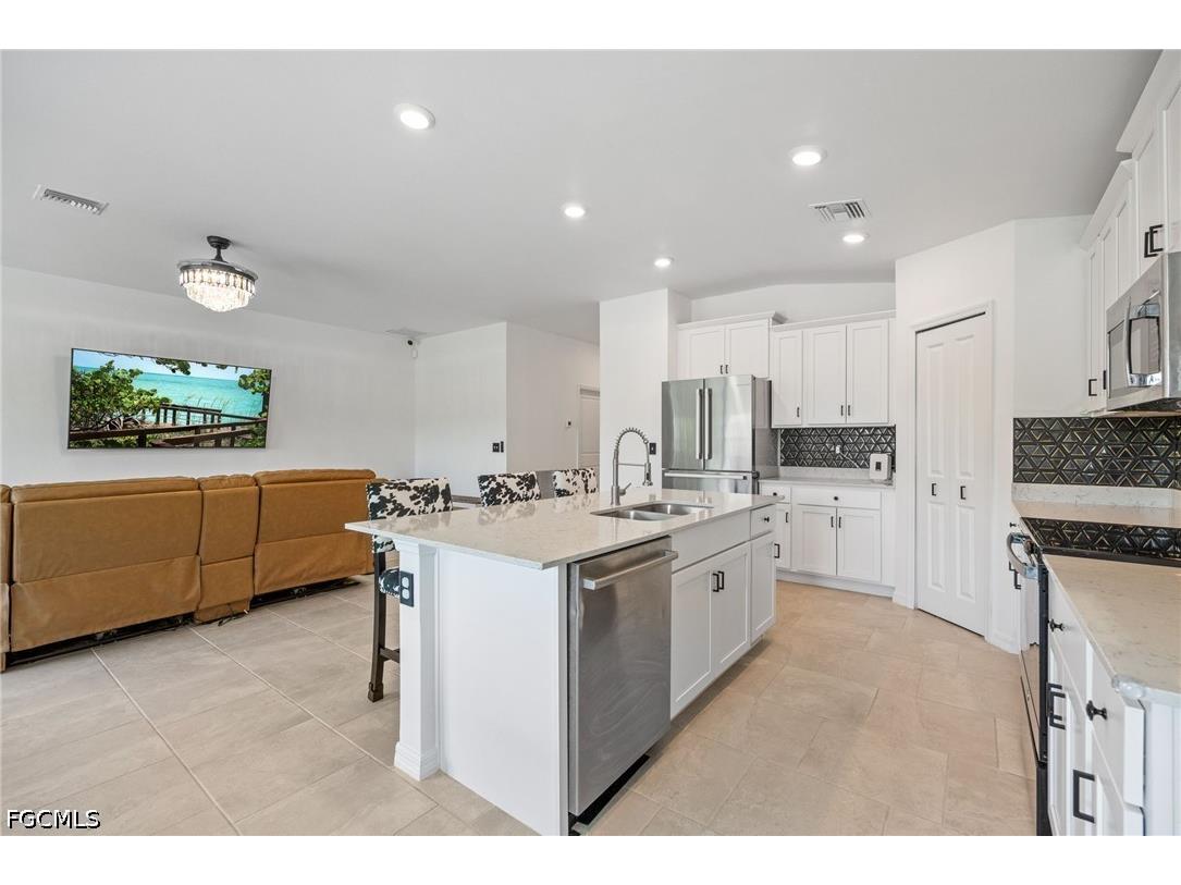 13910 Buckingham Oak Drive Fort Myers FL 33905 2026019289 image11