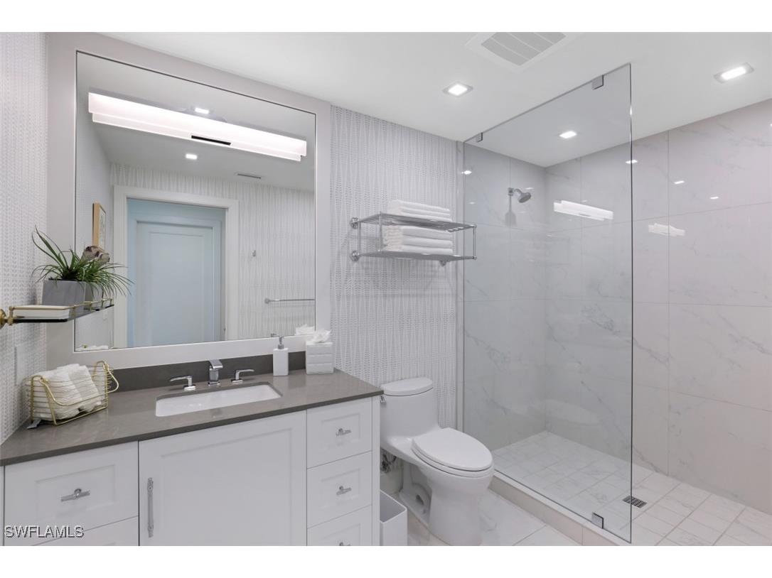 13915 Old Coast Road #1601 Naples FL 34110 225064424 image23