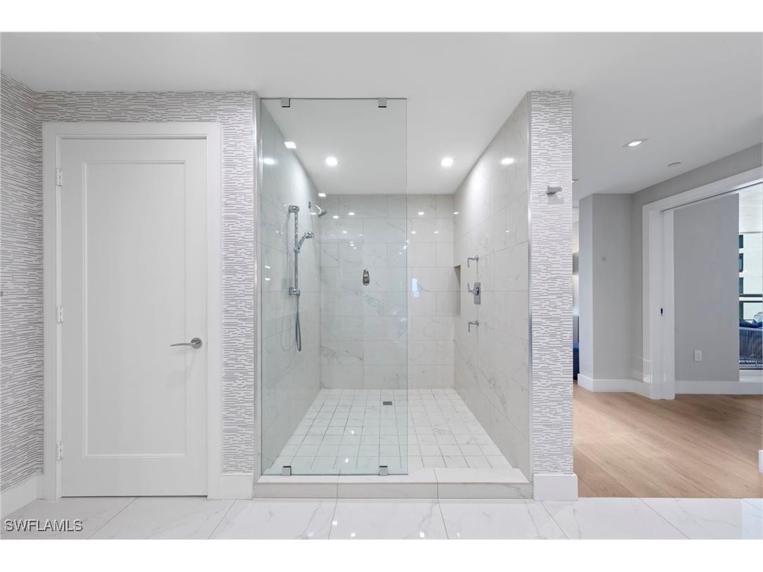 13915 Old Coast Road #1706 Naples FL 34110 225076826 image18