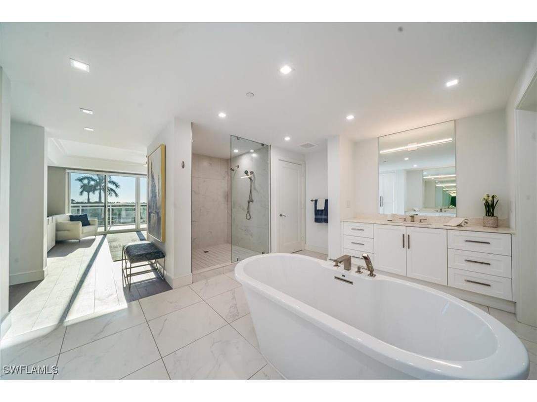 13915 Old Coast Road #301 Naples FL 34110 225073148 image19