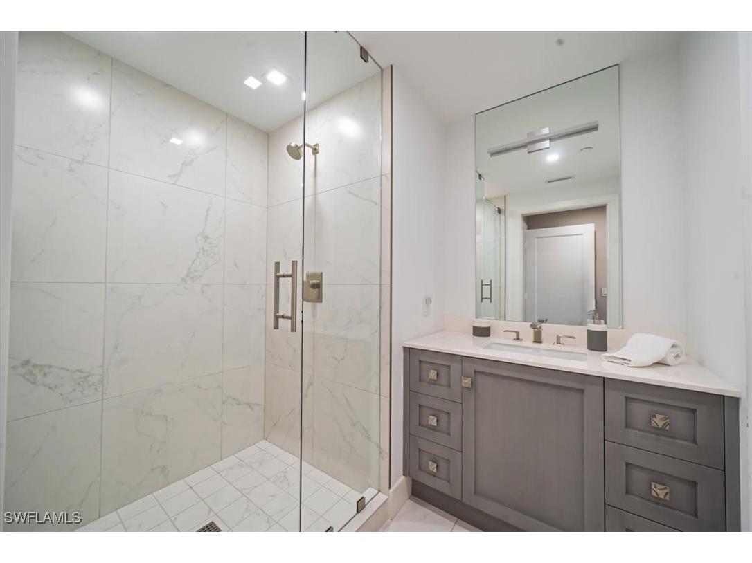 13915 Old Coast Road #301 Naples FL 34110 225073148 image22