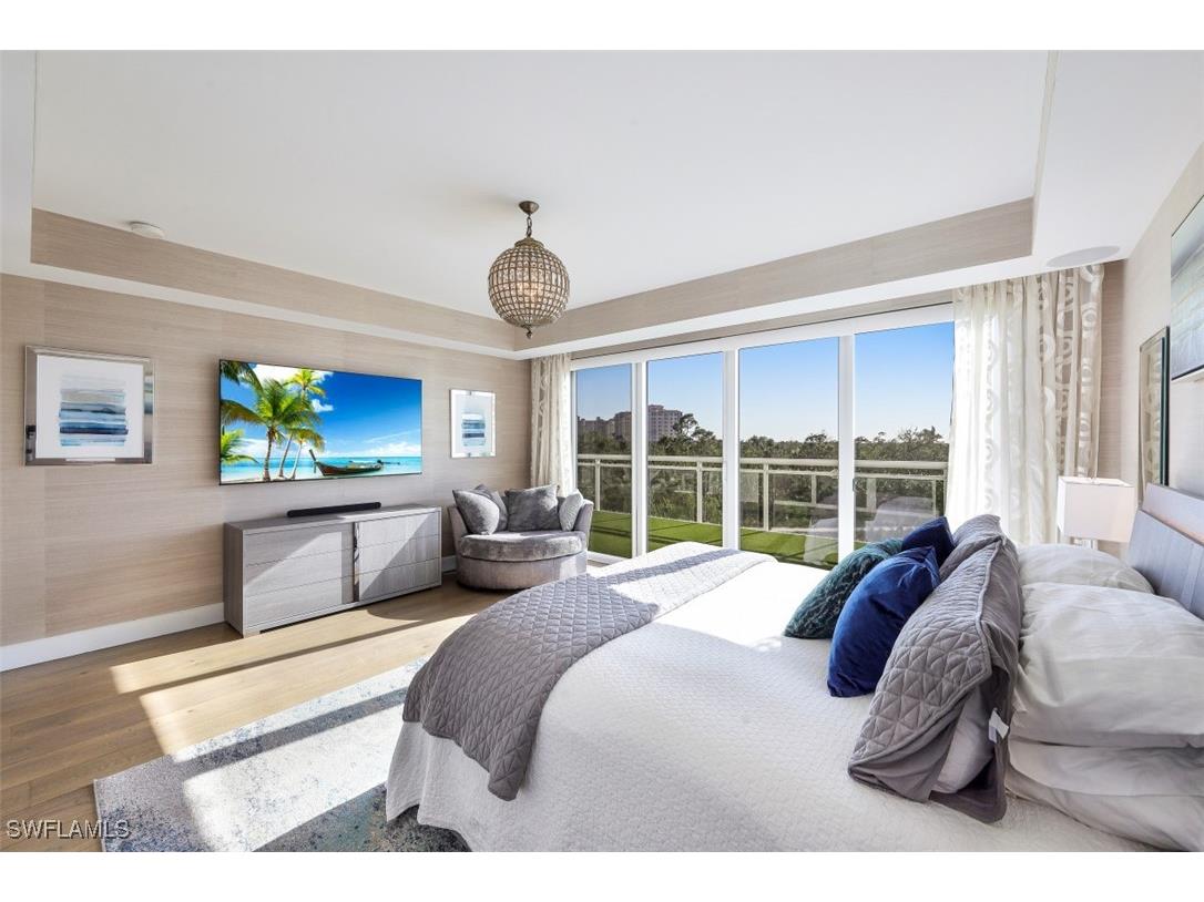 13915 Old Coast Road #305 Naples FL 34110 225055410 image14