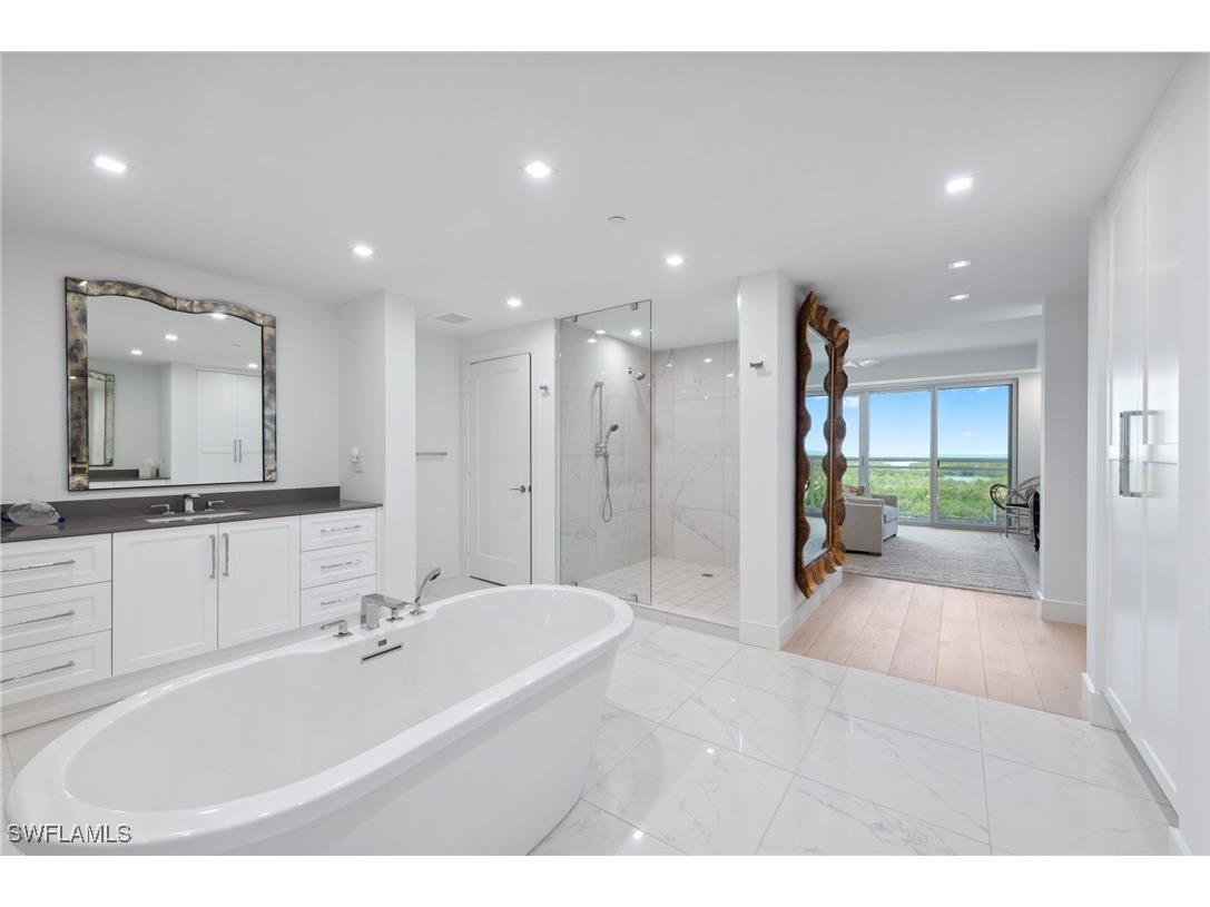  Naples FL 34110 225062578 image18