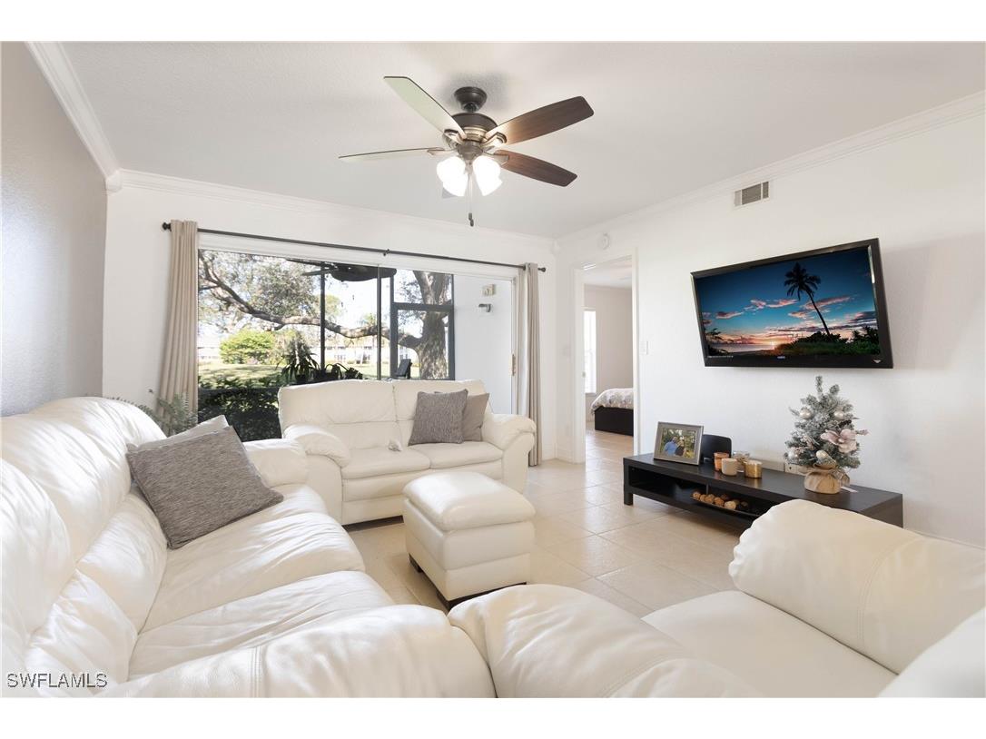 1392 Churchill Circle #O-103 Naples FL 34116 225080069 image3