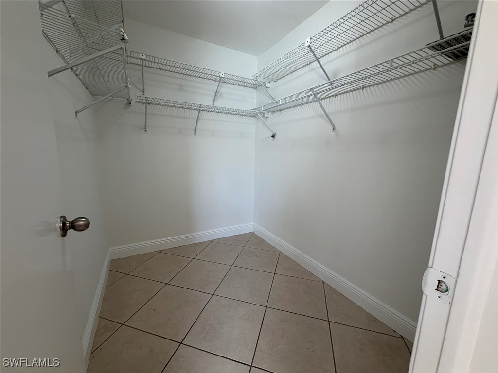 1392 Churchill Circle #O-201 Naples FL 34116 226001289 image4
