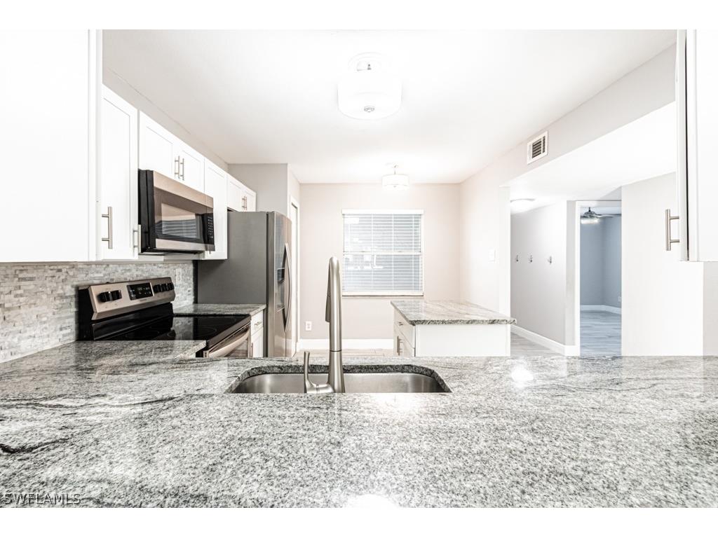 1392 Churchill Circle #O101 Naples FL 34116 226000685 image5