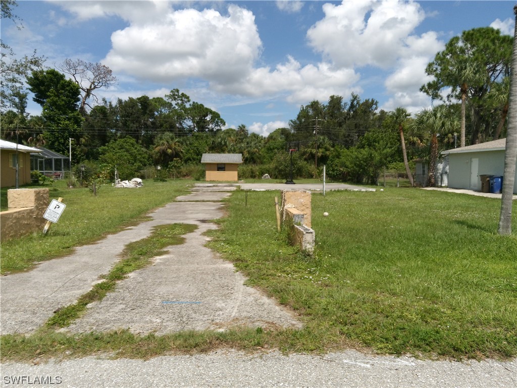 13924 Matanzas Drive Fort Myers FL 33905 223069266 image1
