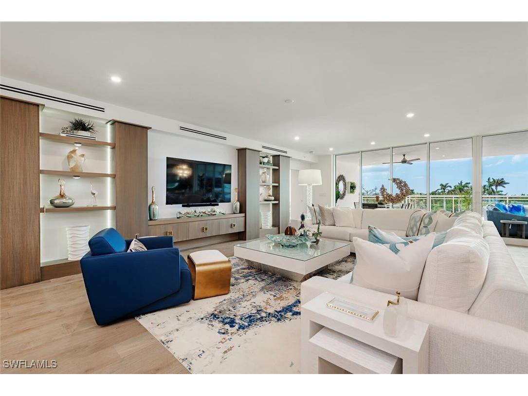 13945 Old Coast Road #302 Naples FL 34110 225072933 image1