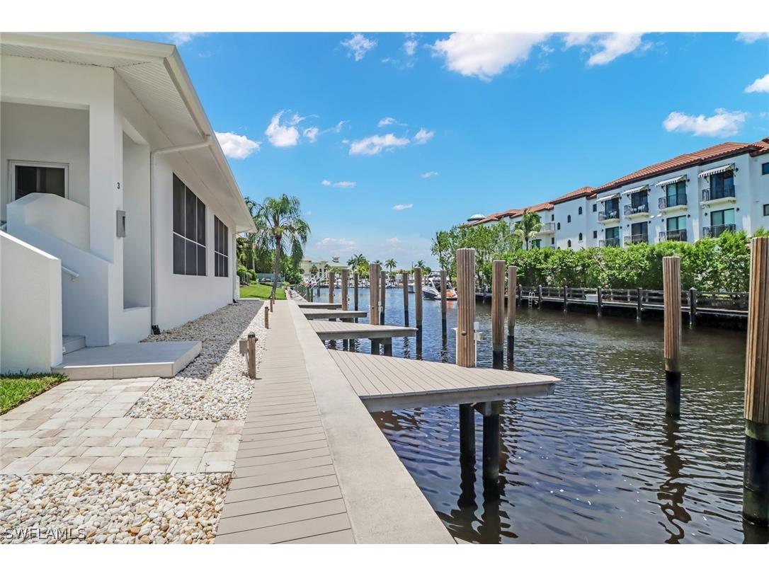 1395 Curlew Avenue #4-3 Naples FL 34102 222055697 image1