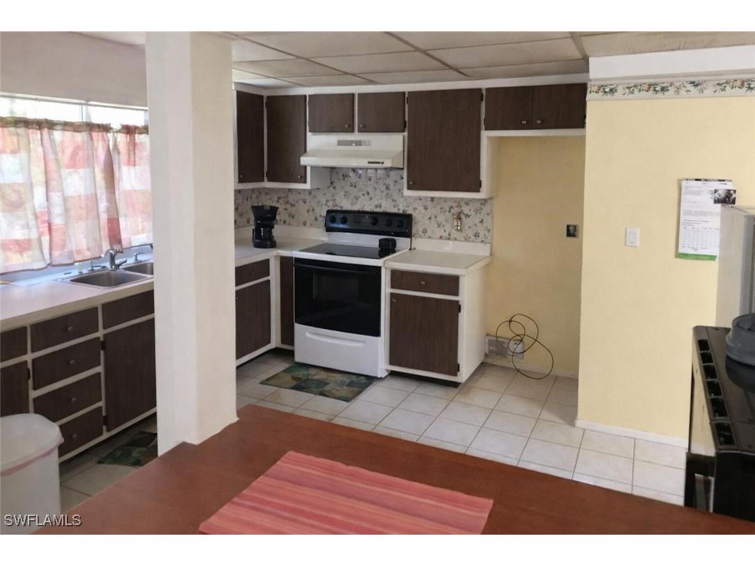 1395 Torreya Circle North Fort Myers FL 33917 226004431 image2