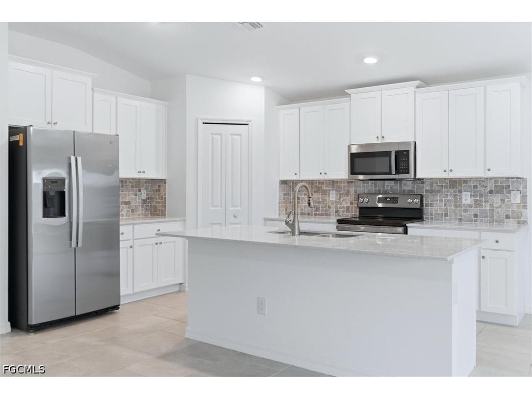 13963 Buckingham Oak Drive Fort Myers FL 33905 2026025161 image3