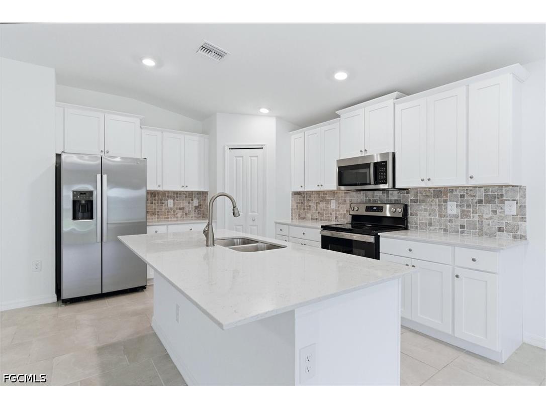 13963 Buckingham Oak Drive Fort Myers FL 33905 2026025161 image4