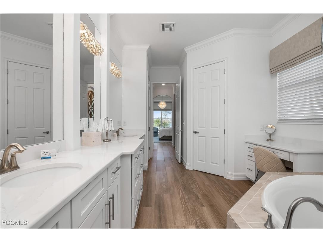 13974 Blue Bay Circle Fort Myers FL 33913 2025024124 image19