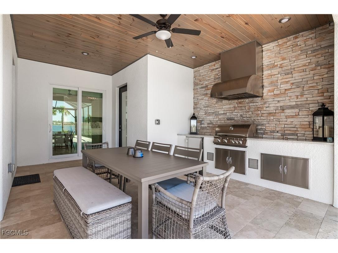 13974 Blue Bay Circle Fort Myers FL 33913 2025024124 image9