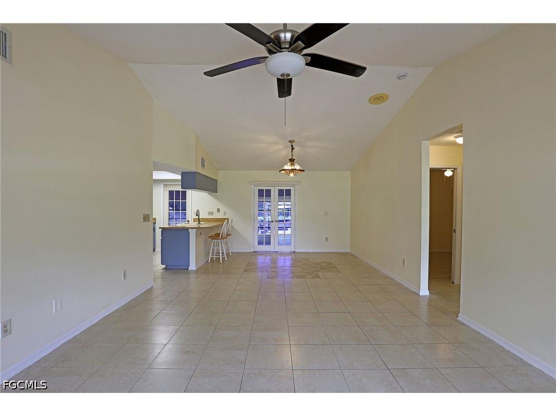 1398 Evalena Lane North Fort Myers FL 33917 2026017959 image4