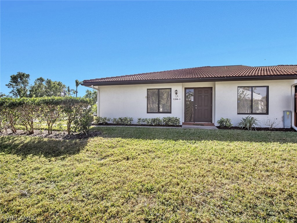 1398 Park Shore Circle #3 Fort Myers FL 33901 223007280 image1