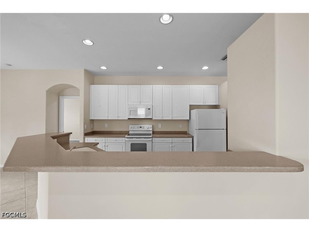 13988 Village Creek Drive Fort Myers FL 33908 2026023555 image9