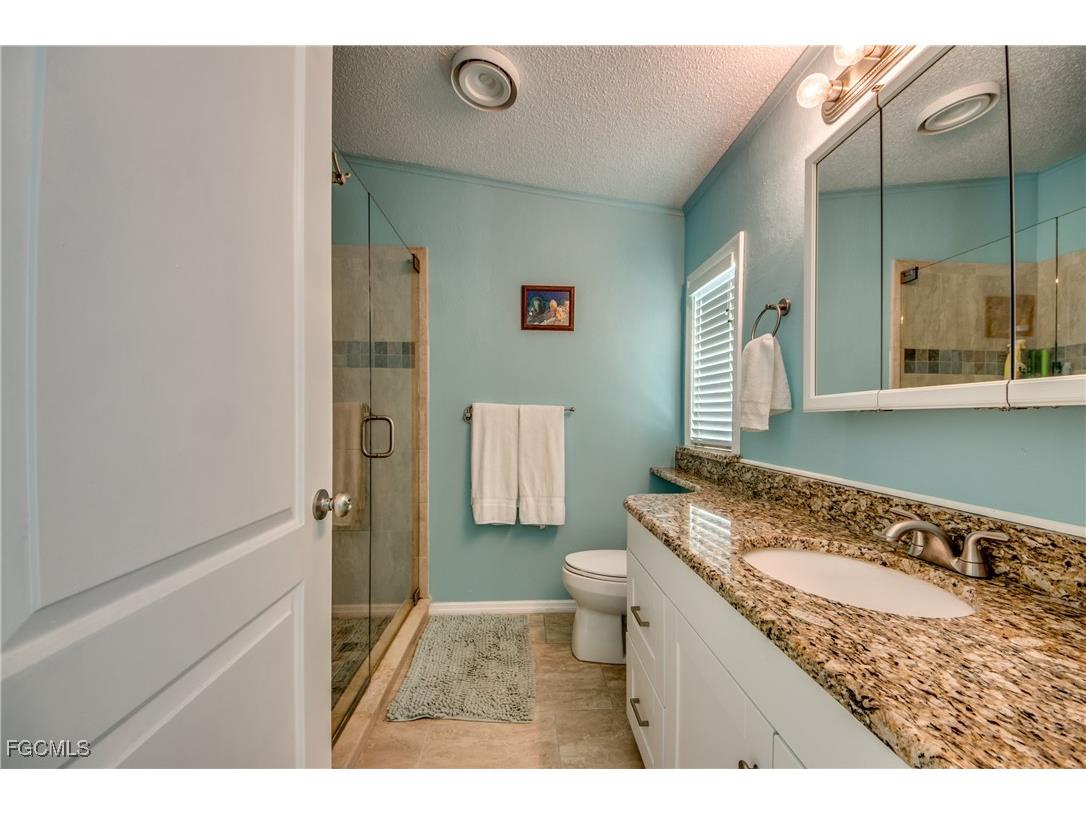 14 Nancy Lane Fort Myers Beach FL 33931 2025003352 image17