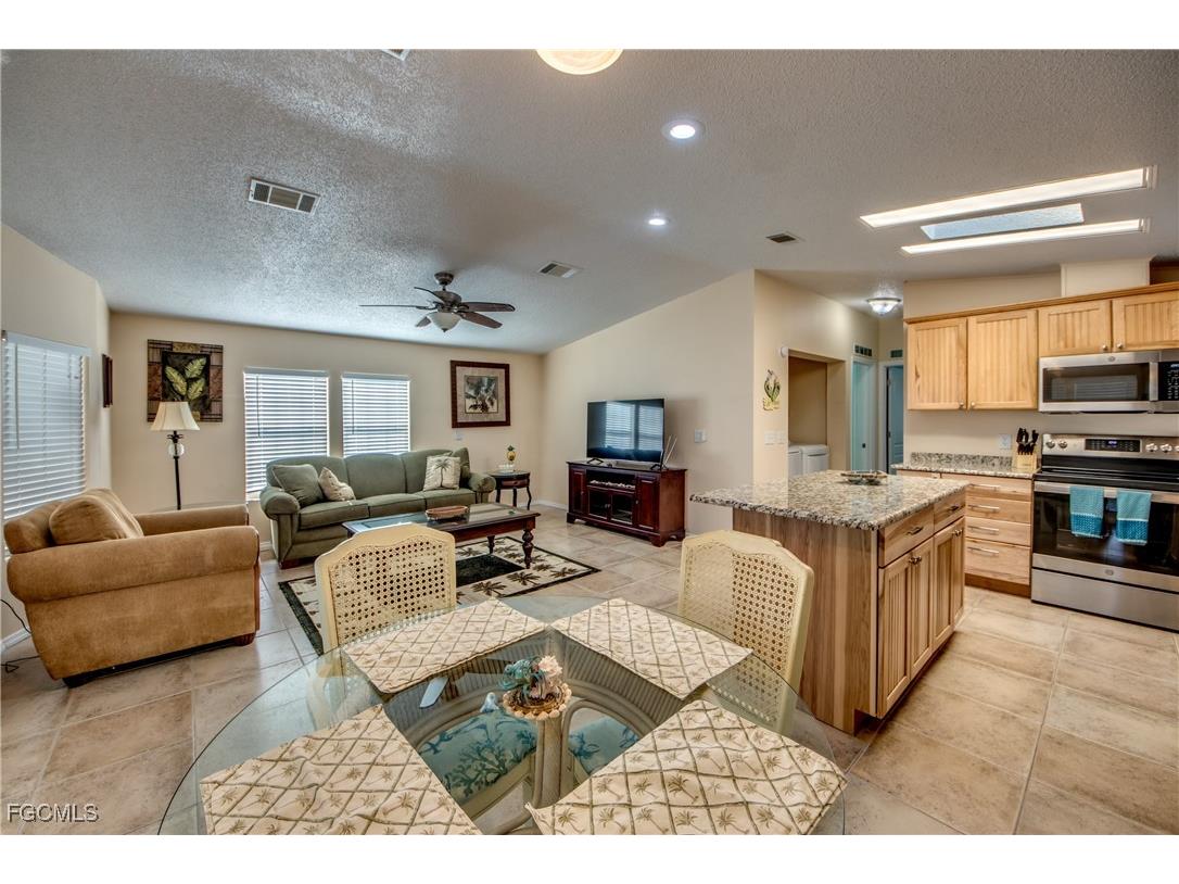 14 Nancy Lane Fort Myers Beach FL 33931 2025003352 image3