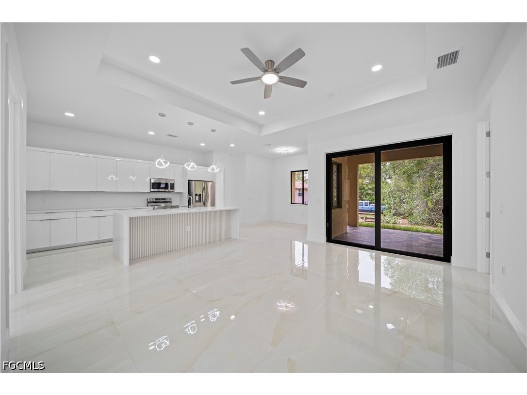 14 W 9th Street Lehigh Acres FL 33972 2026024193 image4