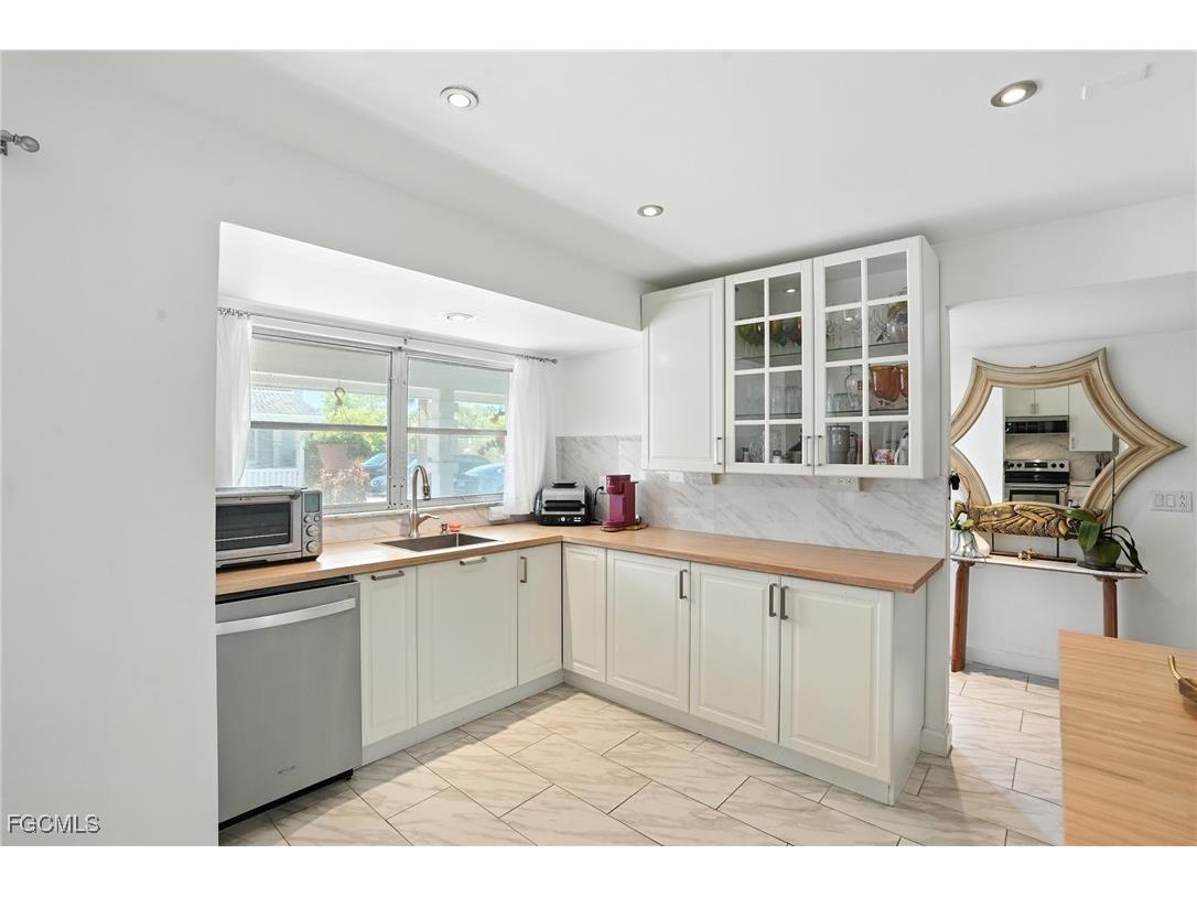 14 Watercolor Way #14 Naples FL 34113 2025020823 image12