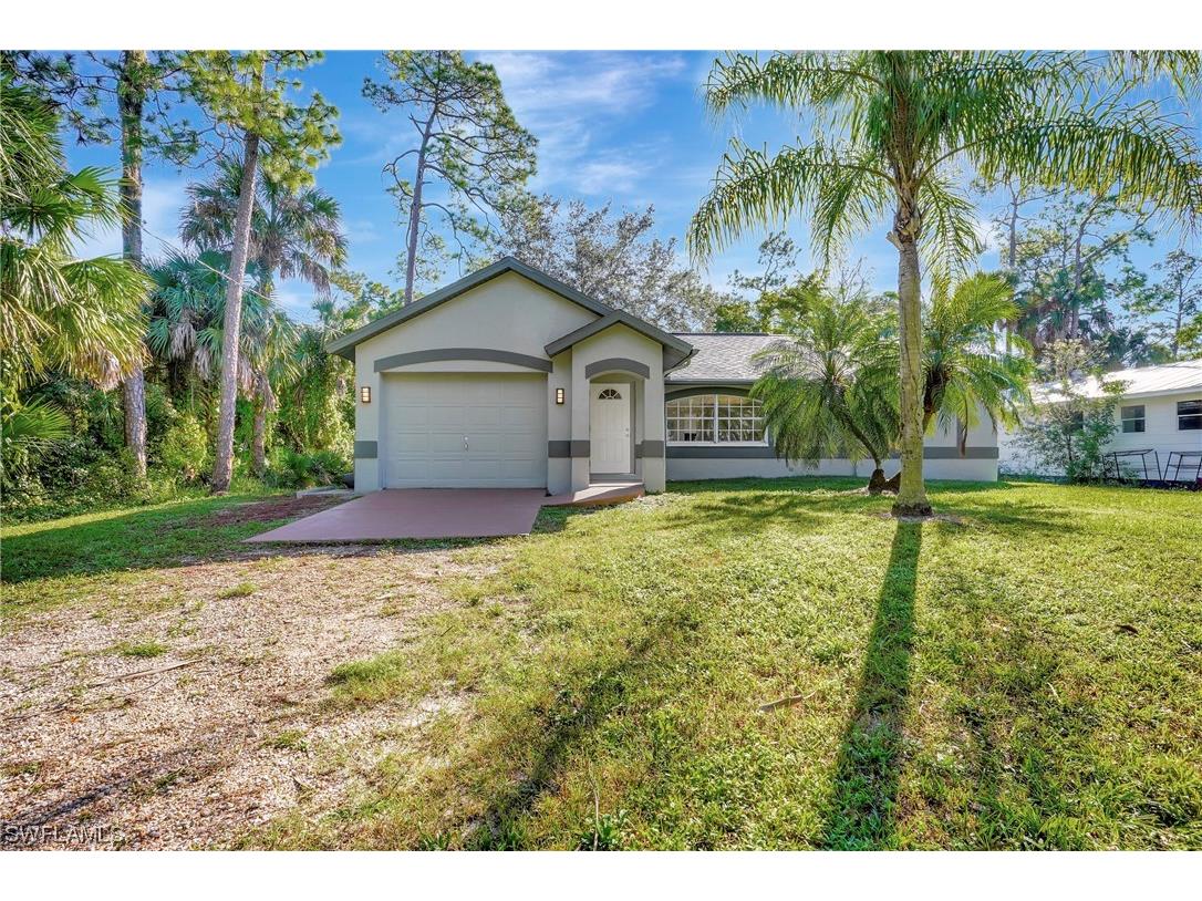 140 18th Street NE Naples FL 34120 223073710 image1