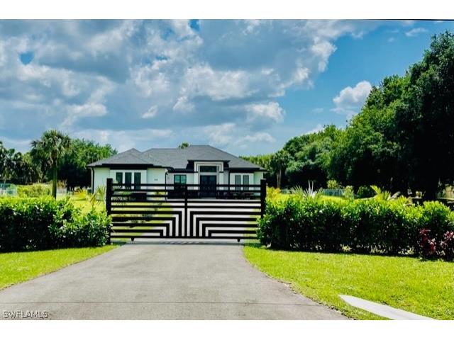 140 22nd Avenue NE Naples FL 34120 224028965 image1