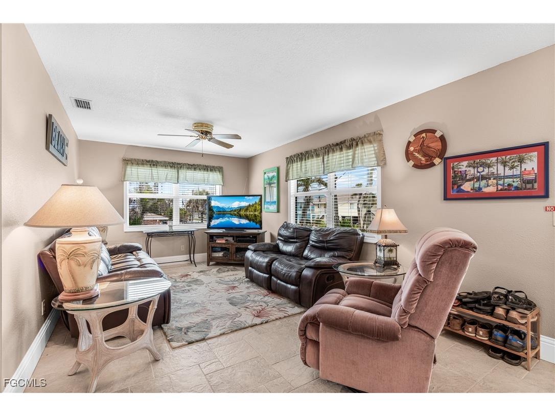 140 Curlew Street Fort Myers Beach FL 33931 2025018284 image14