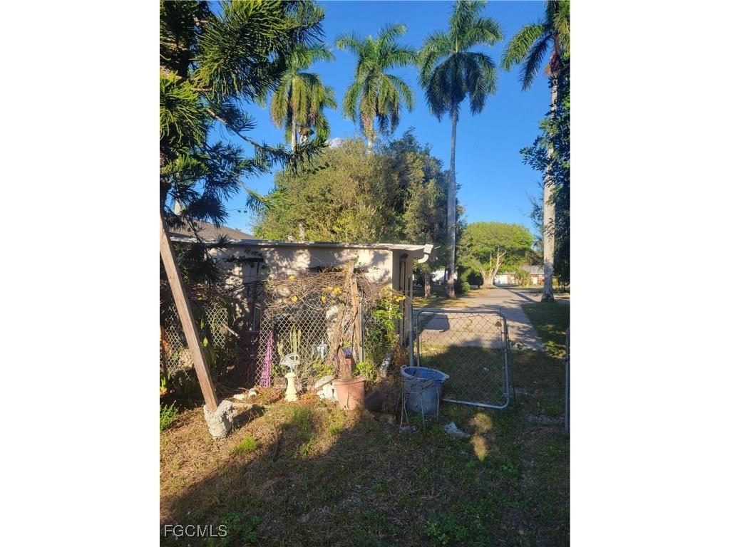 140 Fairview Avenue Fort Myers FL 33905 2025023219 image10