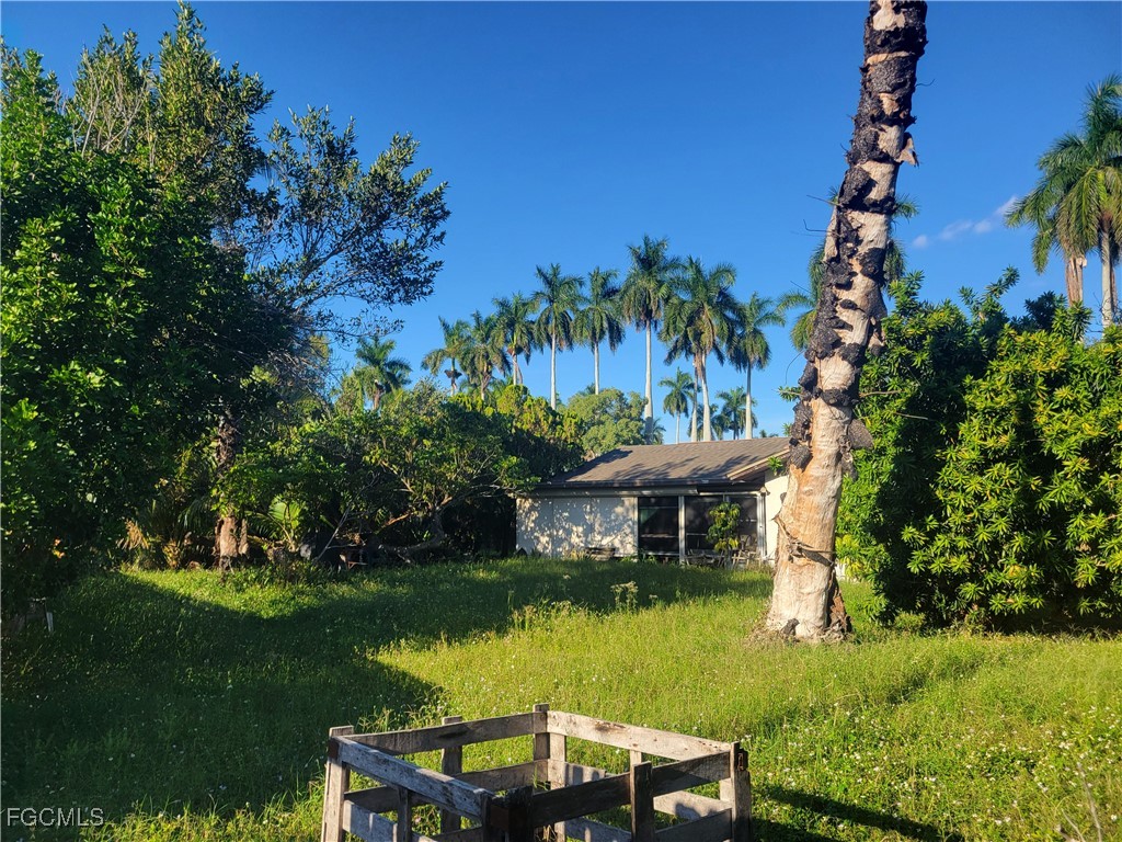 140 Fairview Avenue Fort Myers FL 33905 2025023219 image12