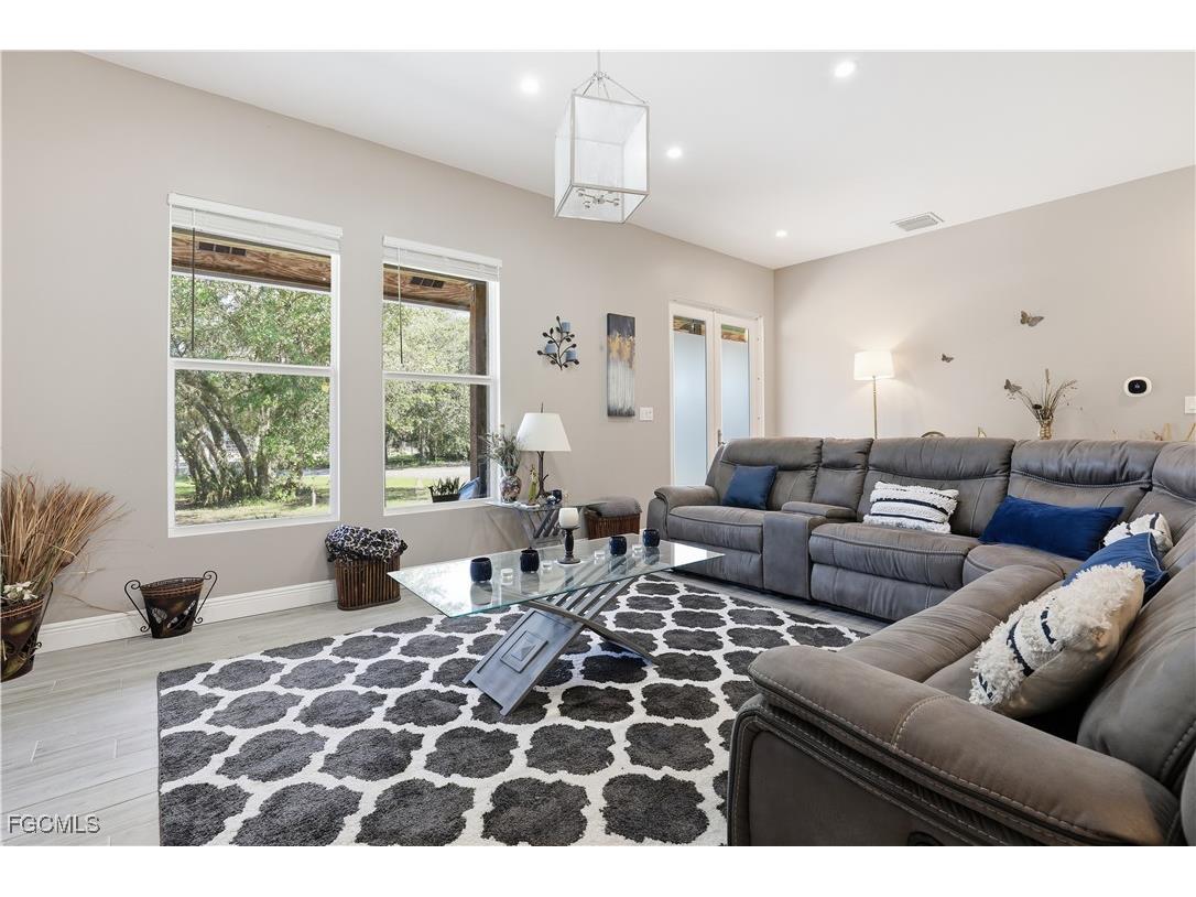 140 N Brida Street Clewiston FL 33440 2025024659 image8