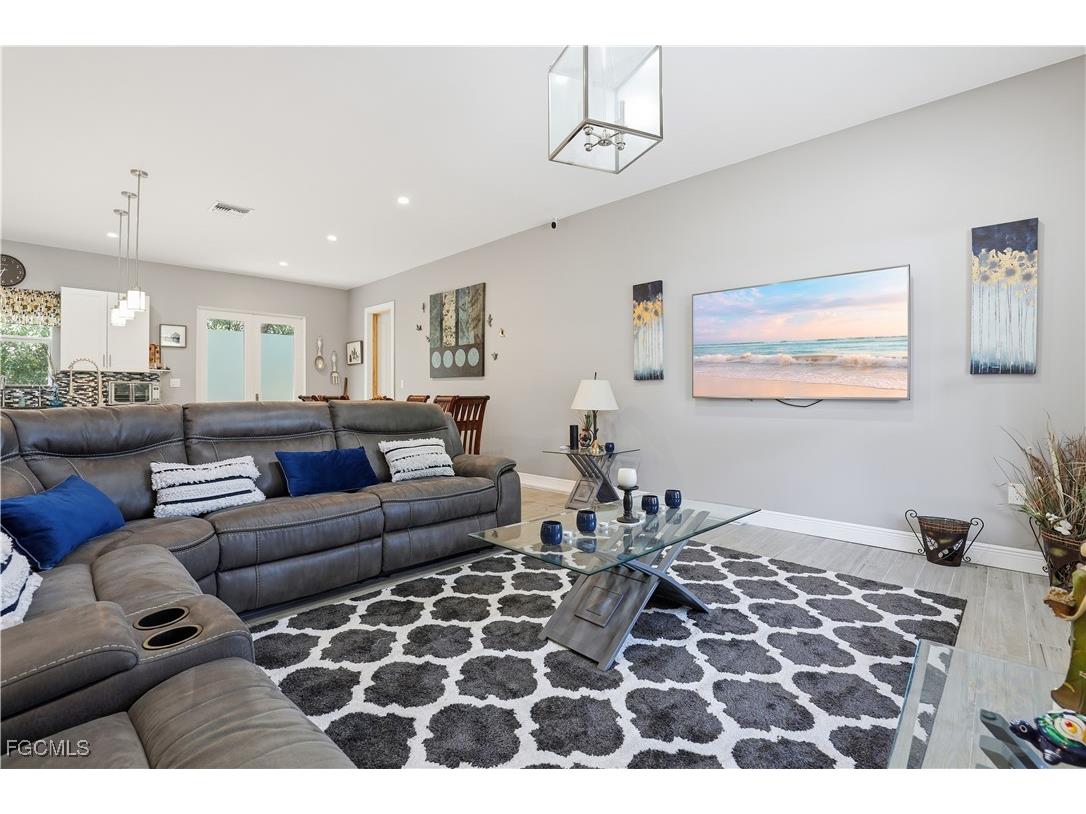 140 N Brida Street Clewiston FL 33440 2025024659 image9