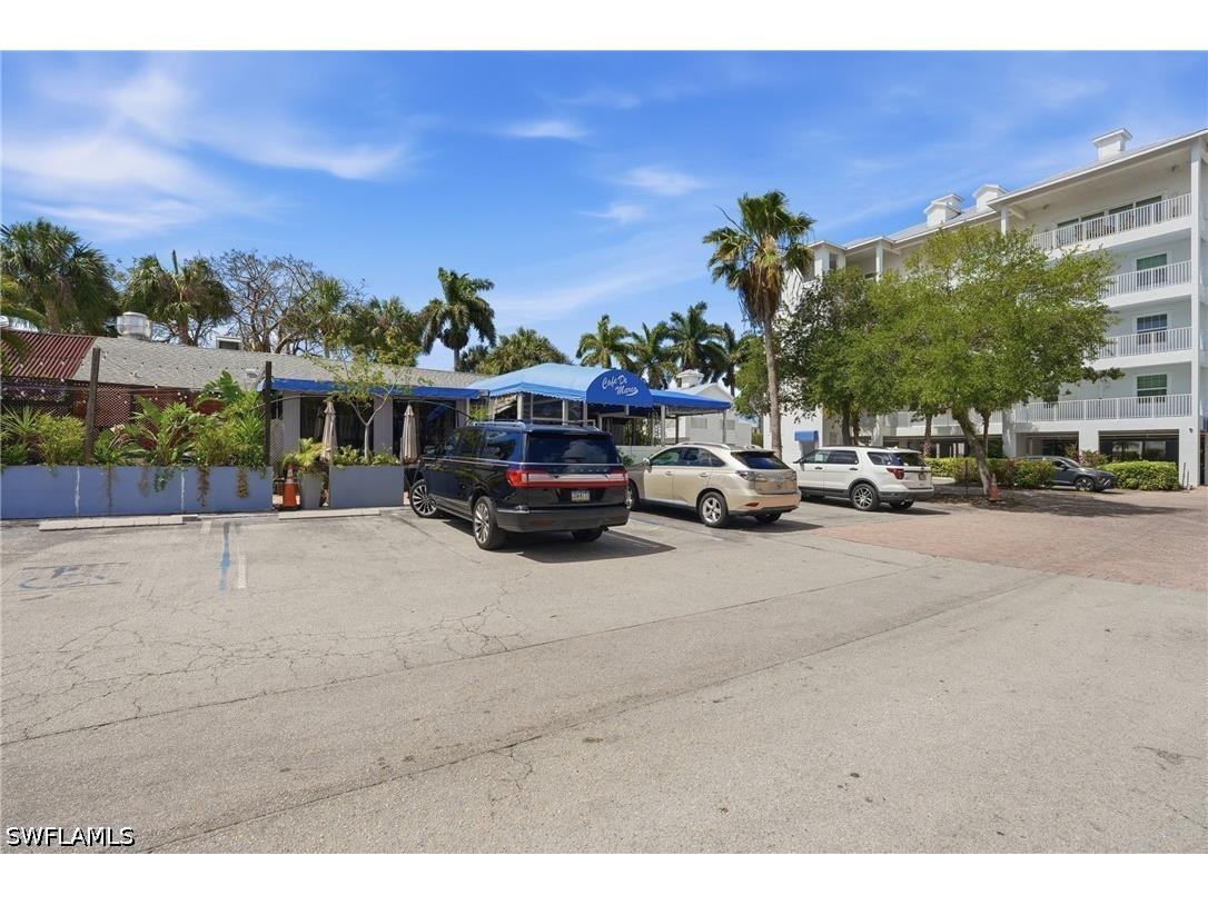 140 Palm Street #211 Marco Island FL 34145 226016408 image41