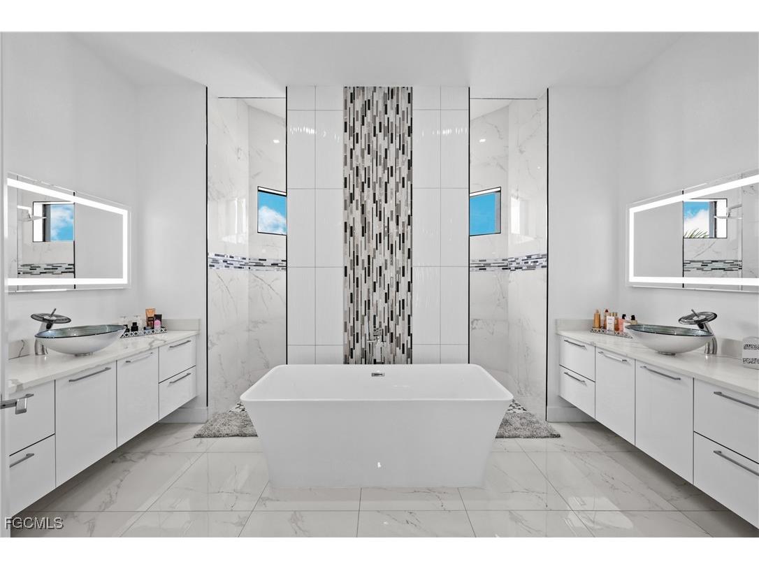 140 SE 16th Street Cape Coral FL 33990 2025010669 image16