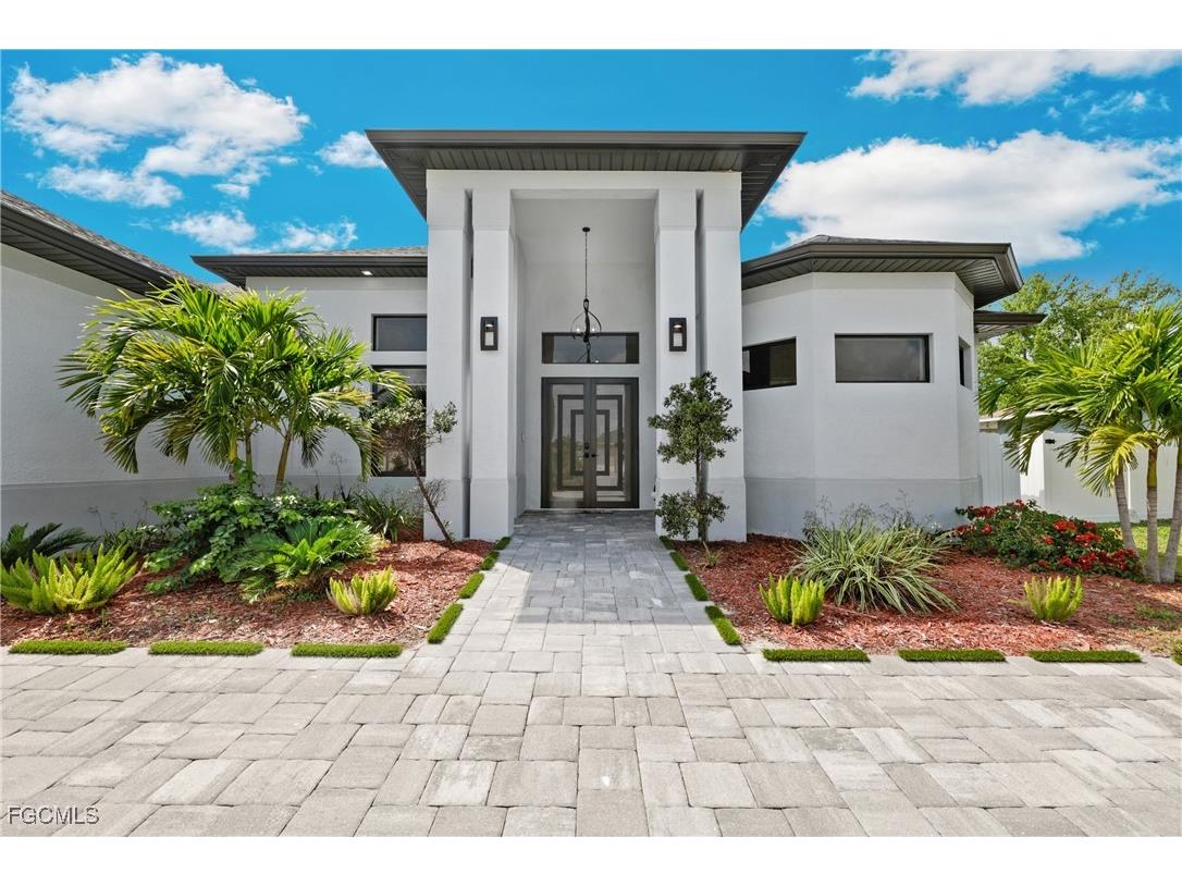 140 SE 16th Street Cape Coral FL 33990 2025010669 image2