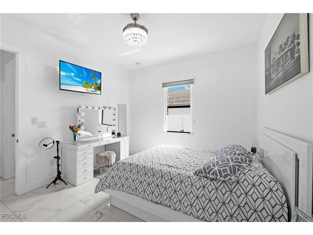 140 SE 16th Street Cape Coral FL 33990 2025010669 image23