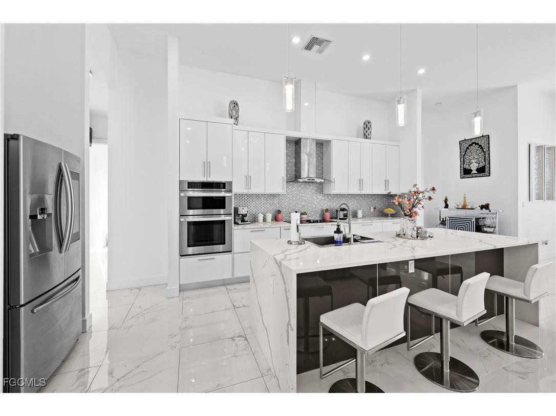 140 SE 16th Street Cape Coral FL 33990 2025010669 image4