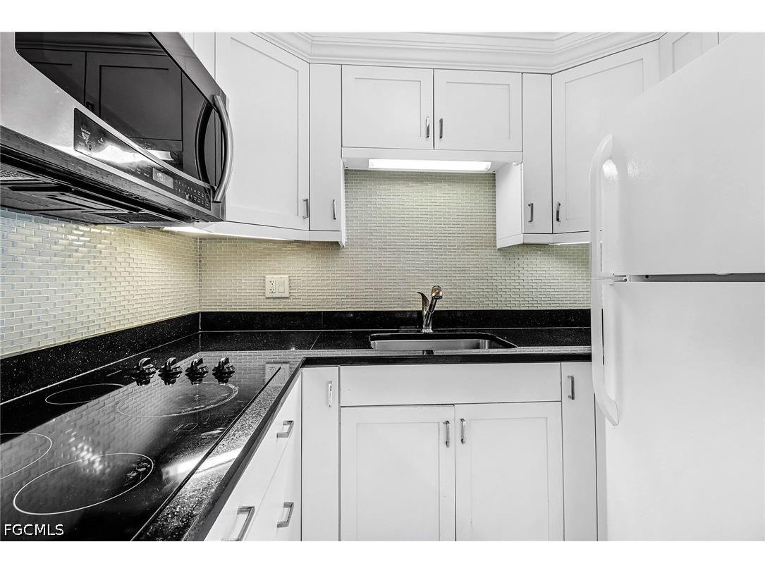 140 Seaview Court #1504S Marco Island FL 34145 2026019489 image10