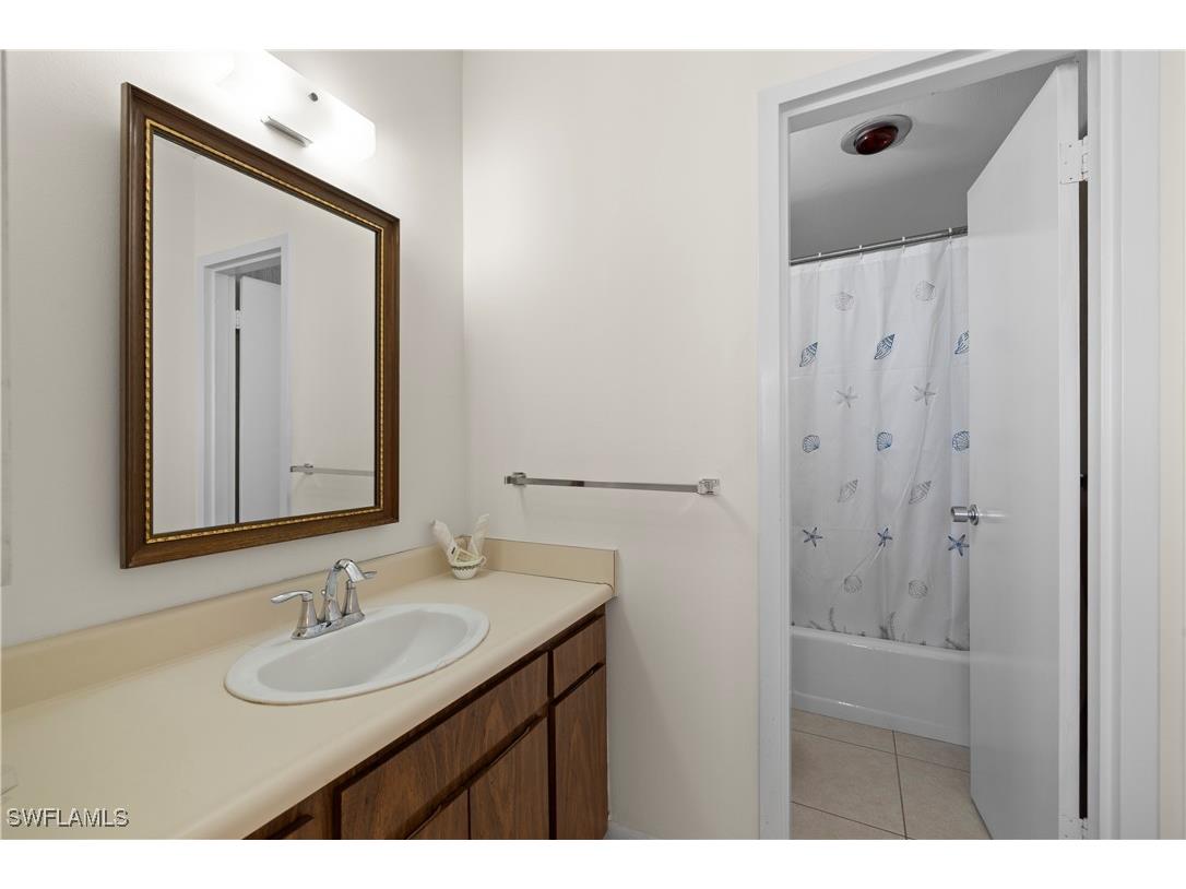 140 Seaview Court #1704S Marco Island FL 34145 226004085 image13
