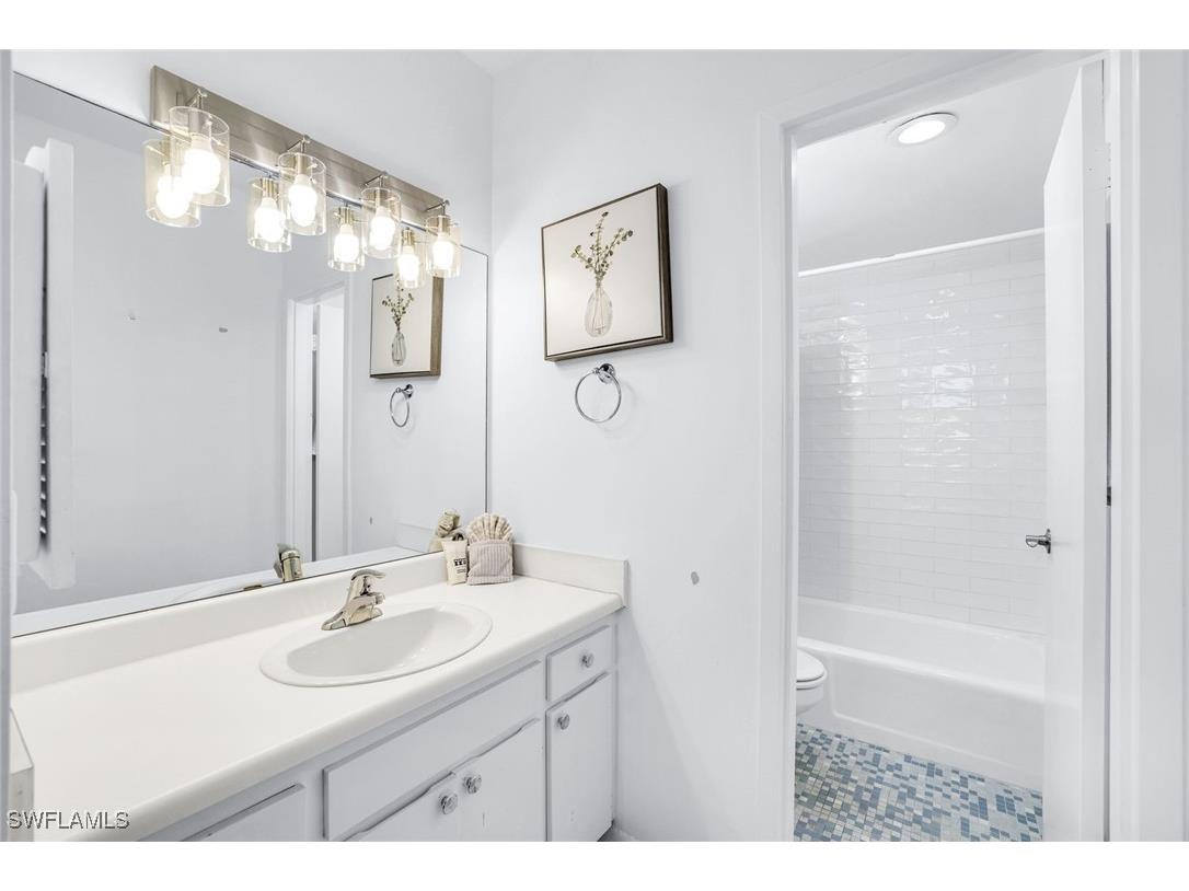 140 Seaview Court #204S Marco Island FL 34145 225076486 image10