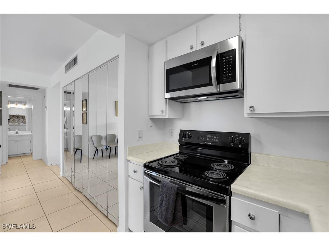 140 Seaview Court #204S Marco Island FL 34145 225076486 image5