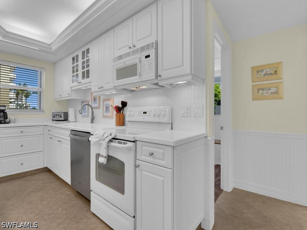 140 Seaview Court #206S Marco Island FL 34145 226020507 image3