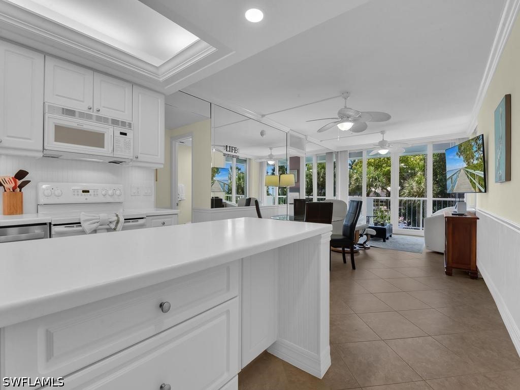 140 Seaview Court #206S Marco Island FL 34145 226020507 image4