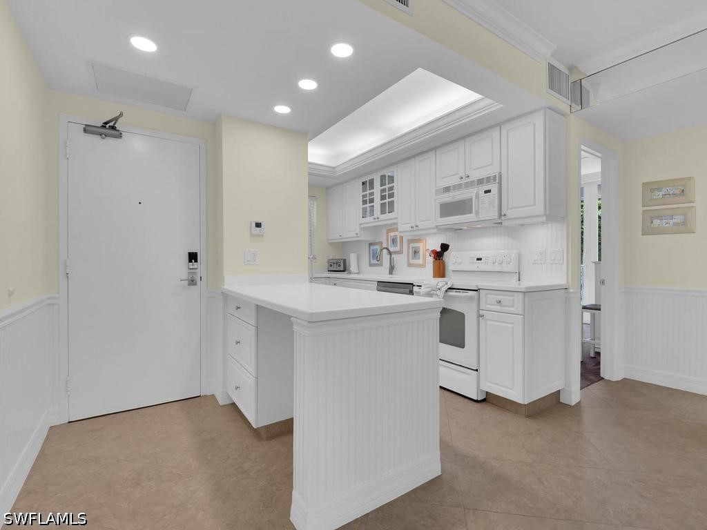 140 Seaview Court #206S Marco Island FL 34145 226020507 image5