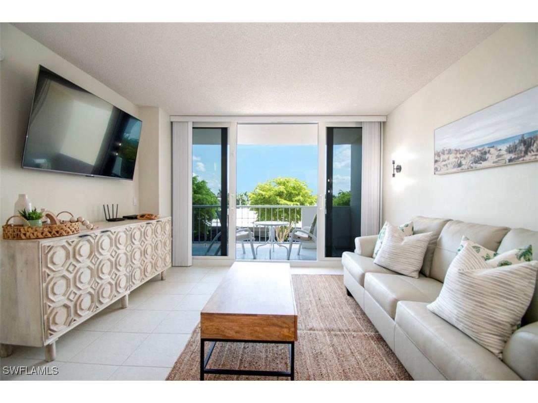 140 Seaview Court #304S Marco Island FL 34145 225082621 image1