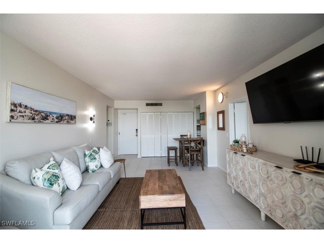 140 Seaview Court #304S Marco Island FL 34145 225082621 image4