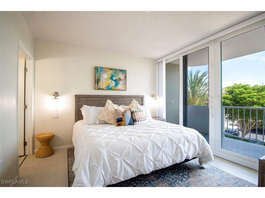 140 Seaview Court #304S Marco Island FL 34145 225082621 image8