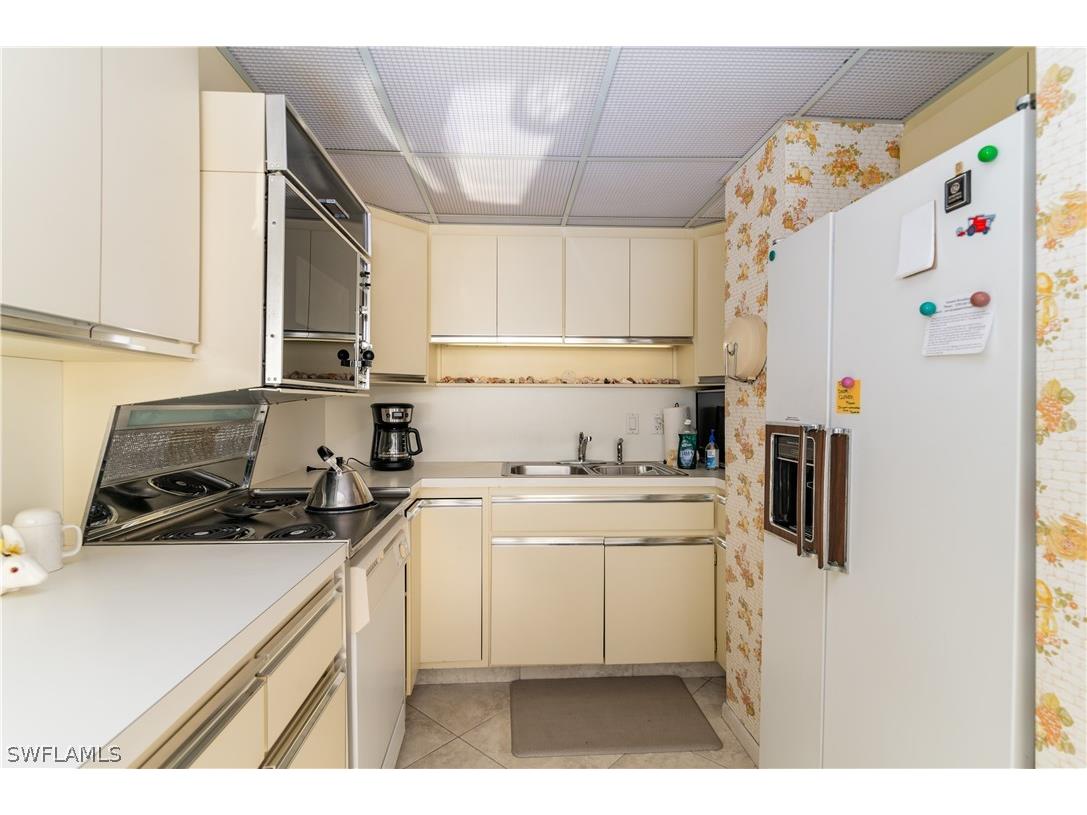 140 Seaview Court #705S Marco Island FL 34145 226007036 image10