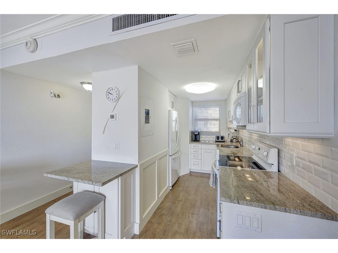 140 Seaview Court N #1406S Marco Island FL 34145 225003928 image1